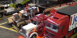 Stunning U.S. RC trucks according original models in motion