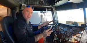 Take a Tour of the New 187 Customs Peterbilt Tow Rig CAT POWERED