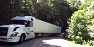 Semi crash into Motorcycle - Tail of the Dragon Deals