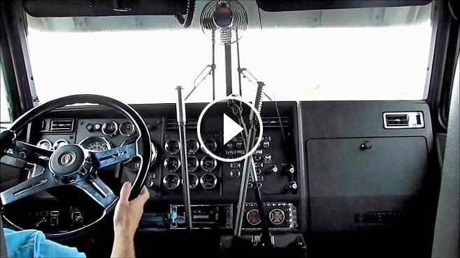 Kenworth W900L - 3 Stick Shifting